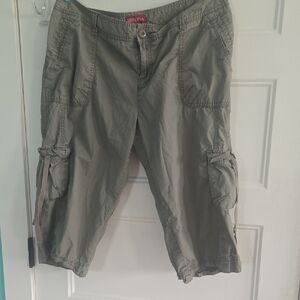 Merona Cargo Capri Khaki Green Size 12